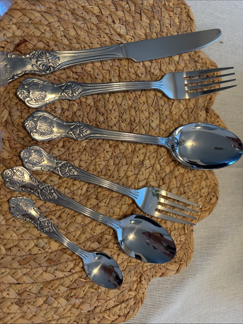NWT ROYAL PRESTIGE Silver Stainless Steel Set - FIESTAClassic Dining Collection - Picture 2 of 4